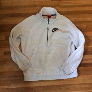 Nike cream Heather pullover size medium